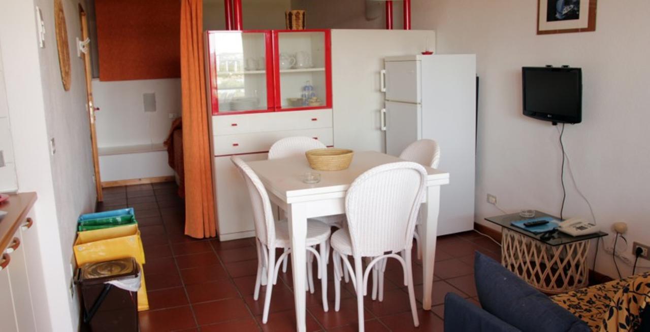 Residence Portolaconia Appartamenti Cannigione Pokoj fotografie